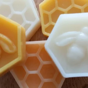 Fondant parfumé à la cire d'abeille Les ateliers voluptueux Fondant parfumé Bougie parfumée Parfum de Grasse Orléans Loiret France